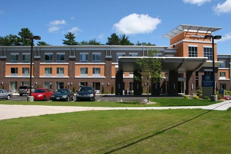 Cambria Hotel Traverse City Exterior photo